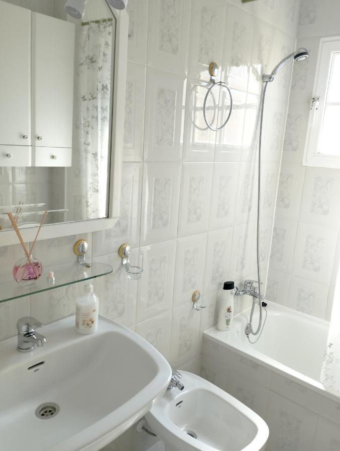 Torrevista Three Bedroom Apartment, Two Swimming Pools And Garage Torrevieja Exterior photo