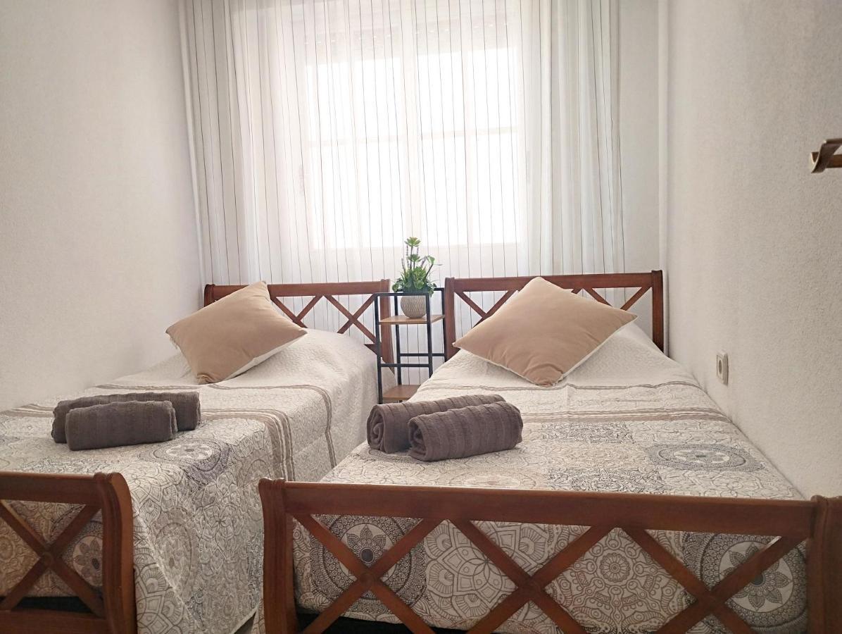 Torrevista Three Bedroom Apartment, Two Swimming Pools And Garage Torrevieja Exterior photo